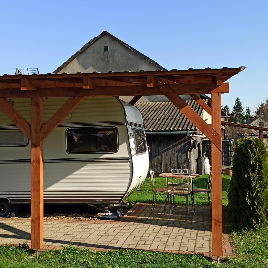 Hotel Pole U Mani Wizajny Exterior foto